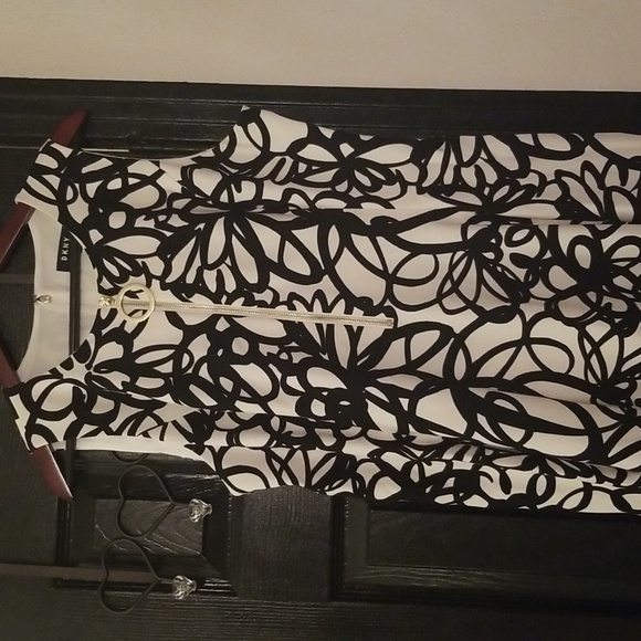 Dkny Dresses & Skirts - Women's DKNY Black and White Abstract Print; Sleevesless A Line Dress; Size 14